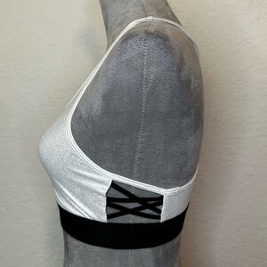 Victoria Sport Metallic Silver Sports Bra Medium Racerback Strappy Athletic Bra